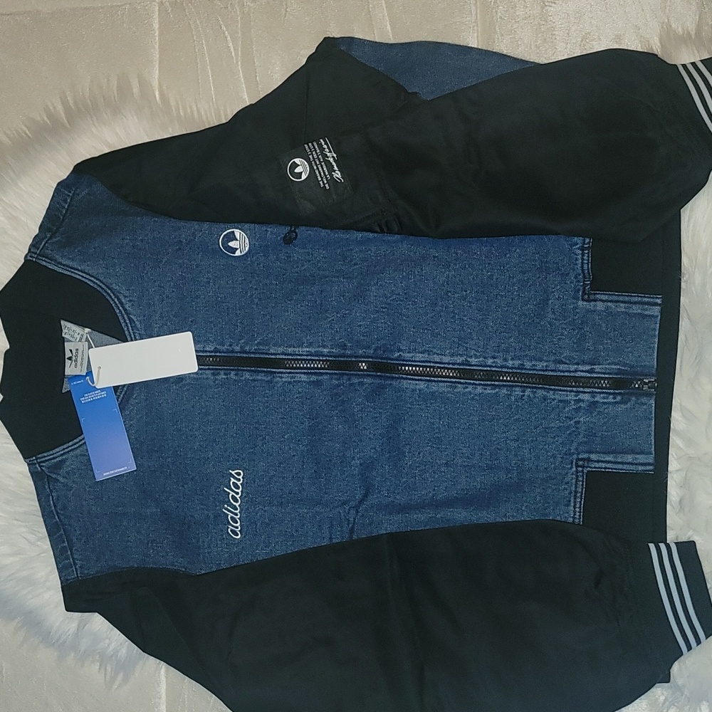 Adidas womens denim jacket size L   NWT